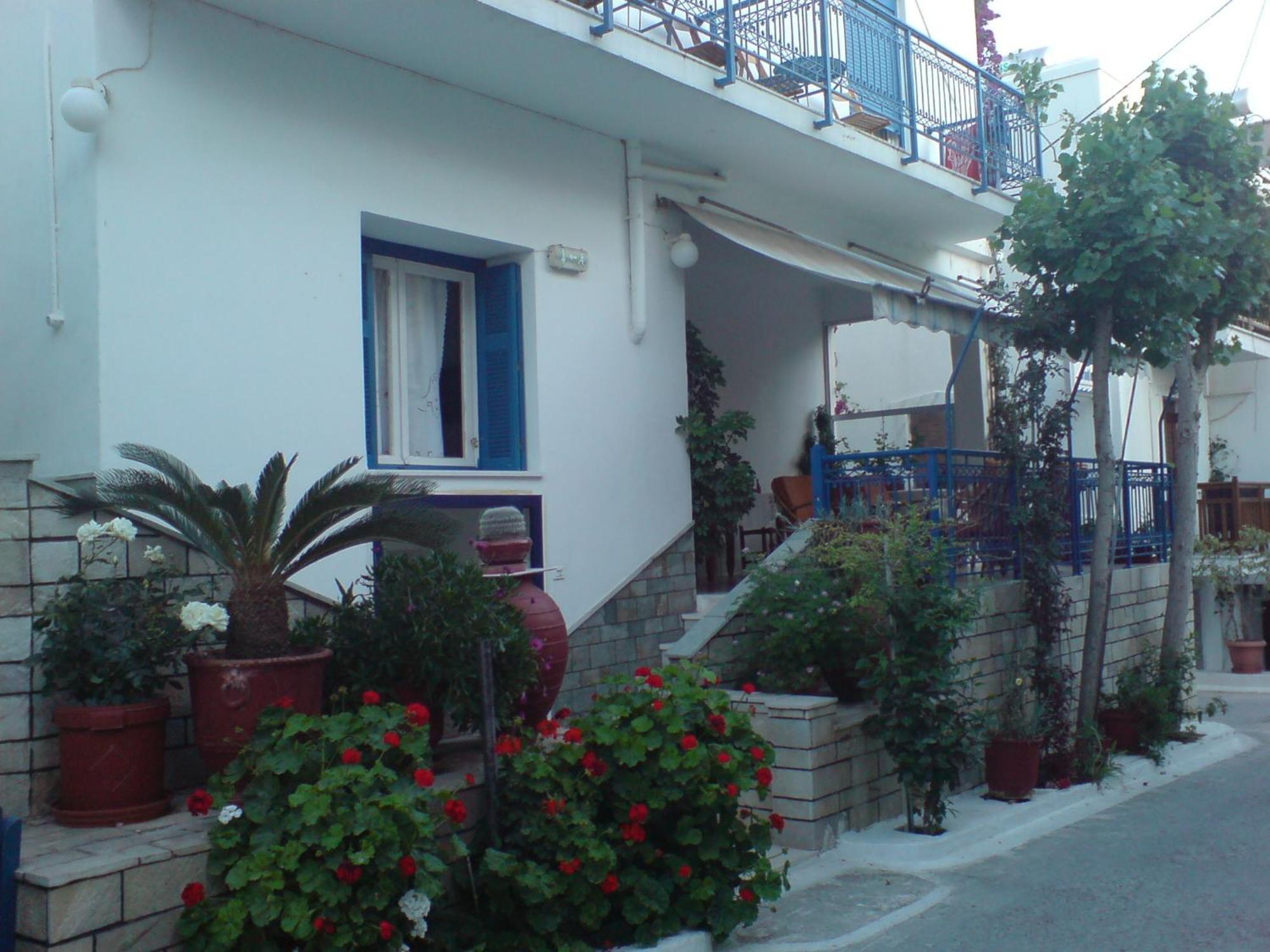ホテル Vakhos Naxos City エクステリア 写真